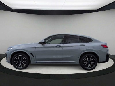 2023 BMW X4 xDrive30i