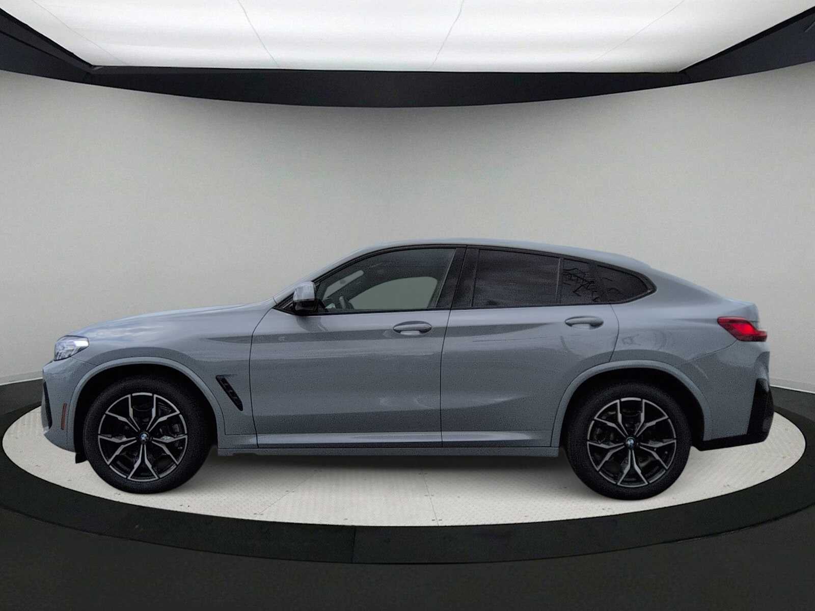 2023 BMW X4 xDrive30i