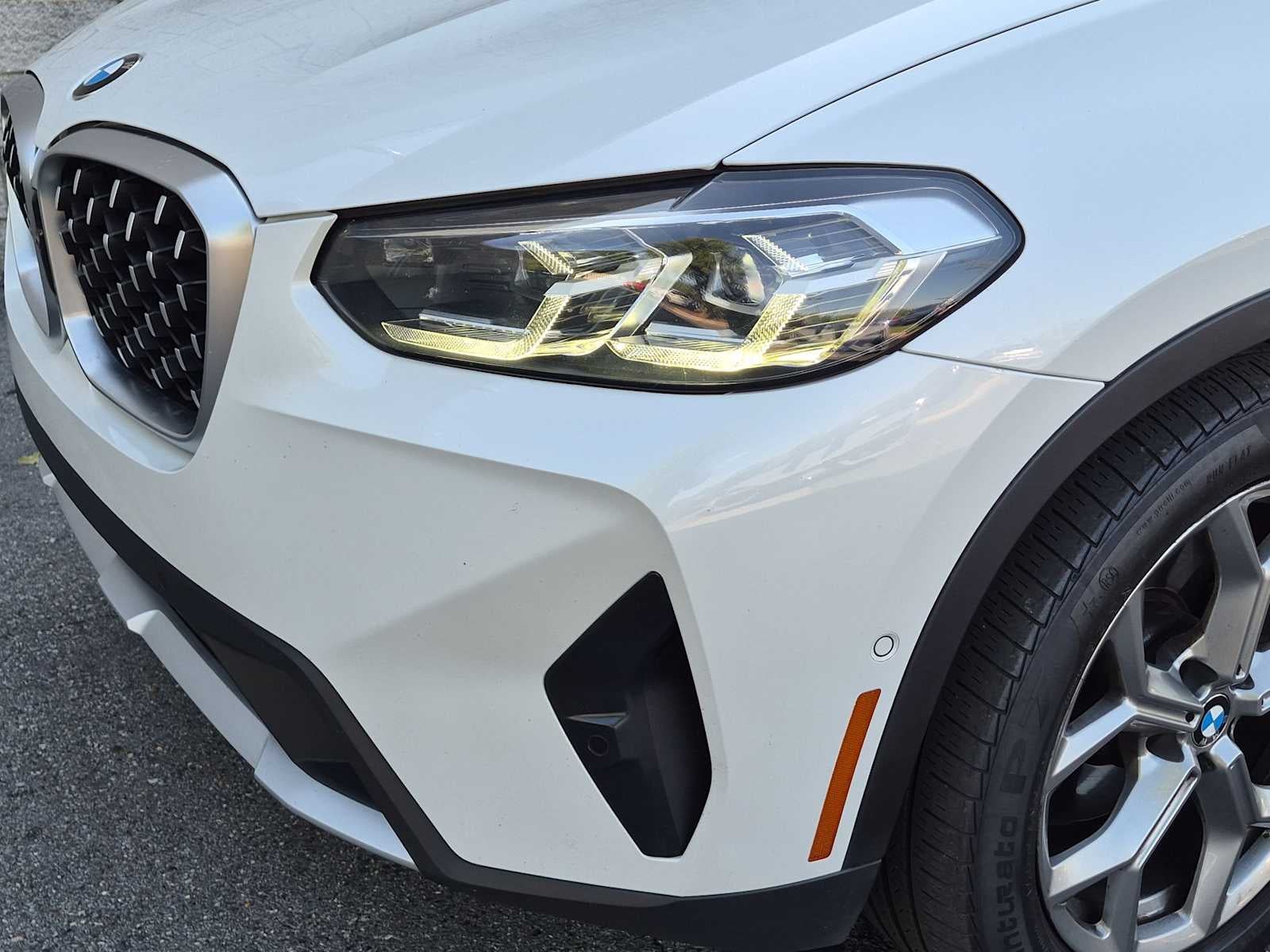 2023 BMW X4 xDrive30i