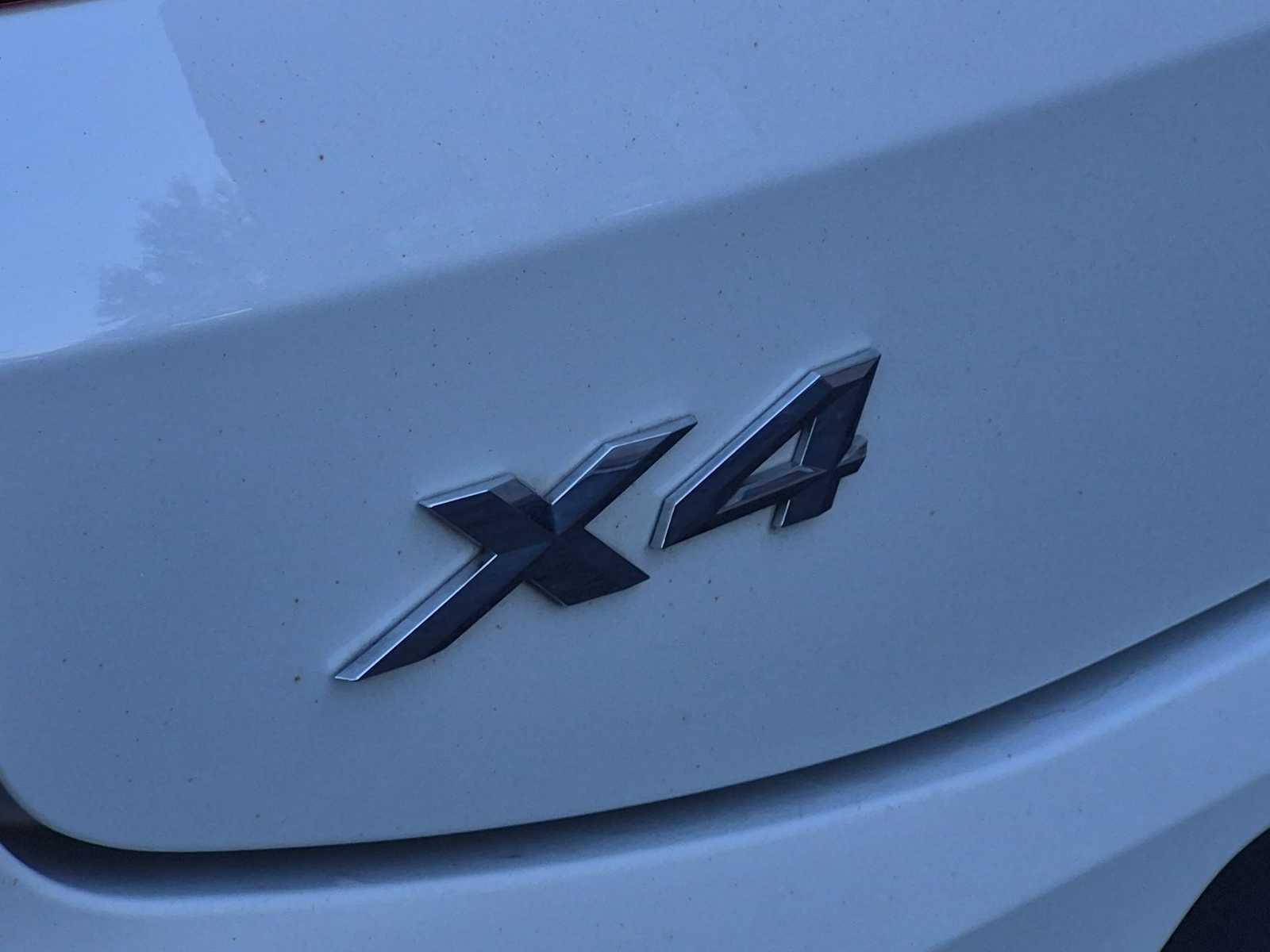 2023 BMW X4 xDrive30i