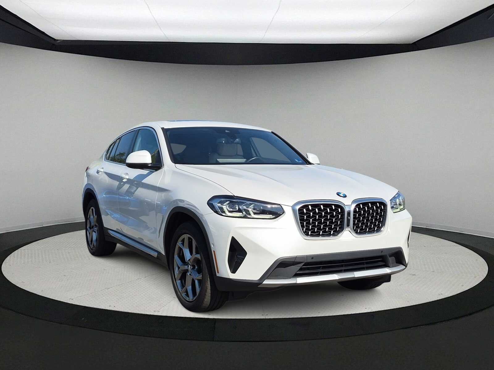 2023 BMW X4 xDrive30i
