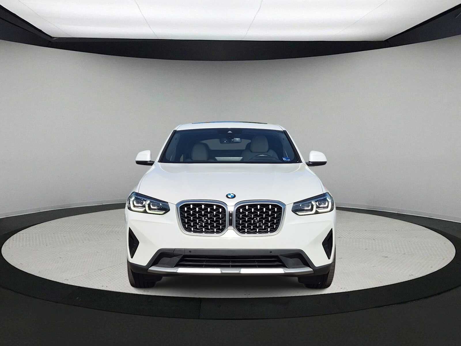 2023 BMW X4 xDrive30i
