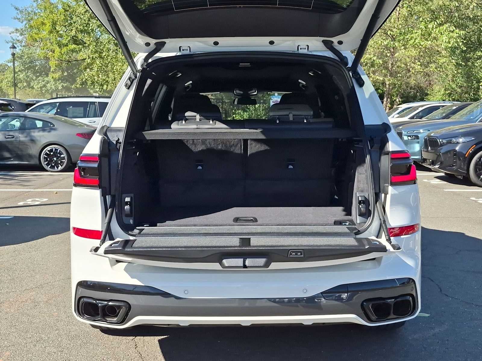 BMW X7 M60i 2027