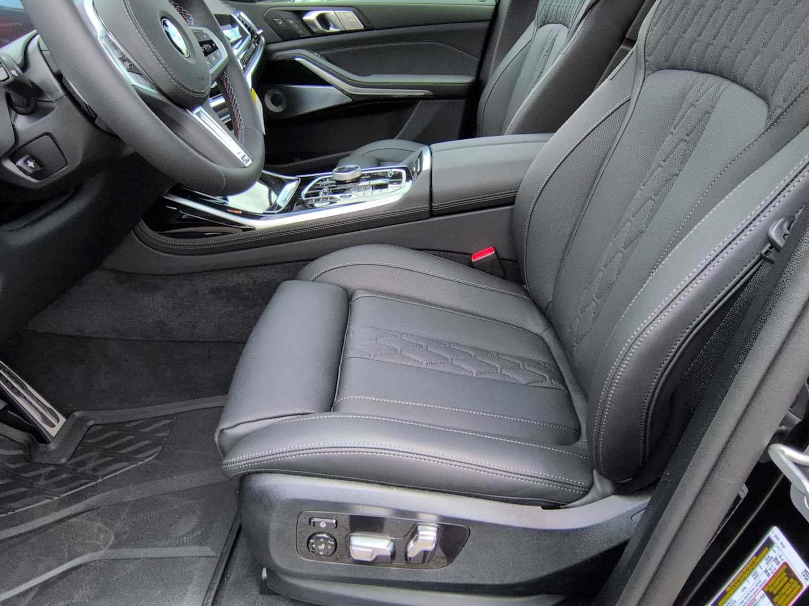 BMW X7 M60i 2027