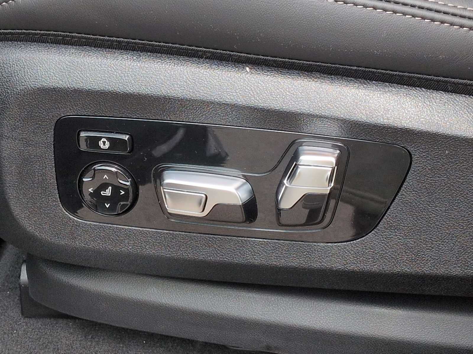 BMW X7 M60i 2027