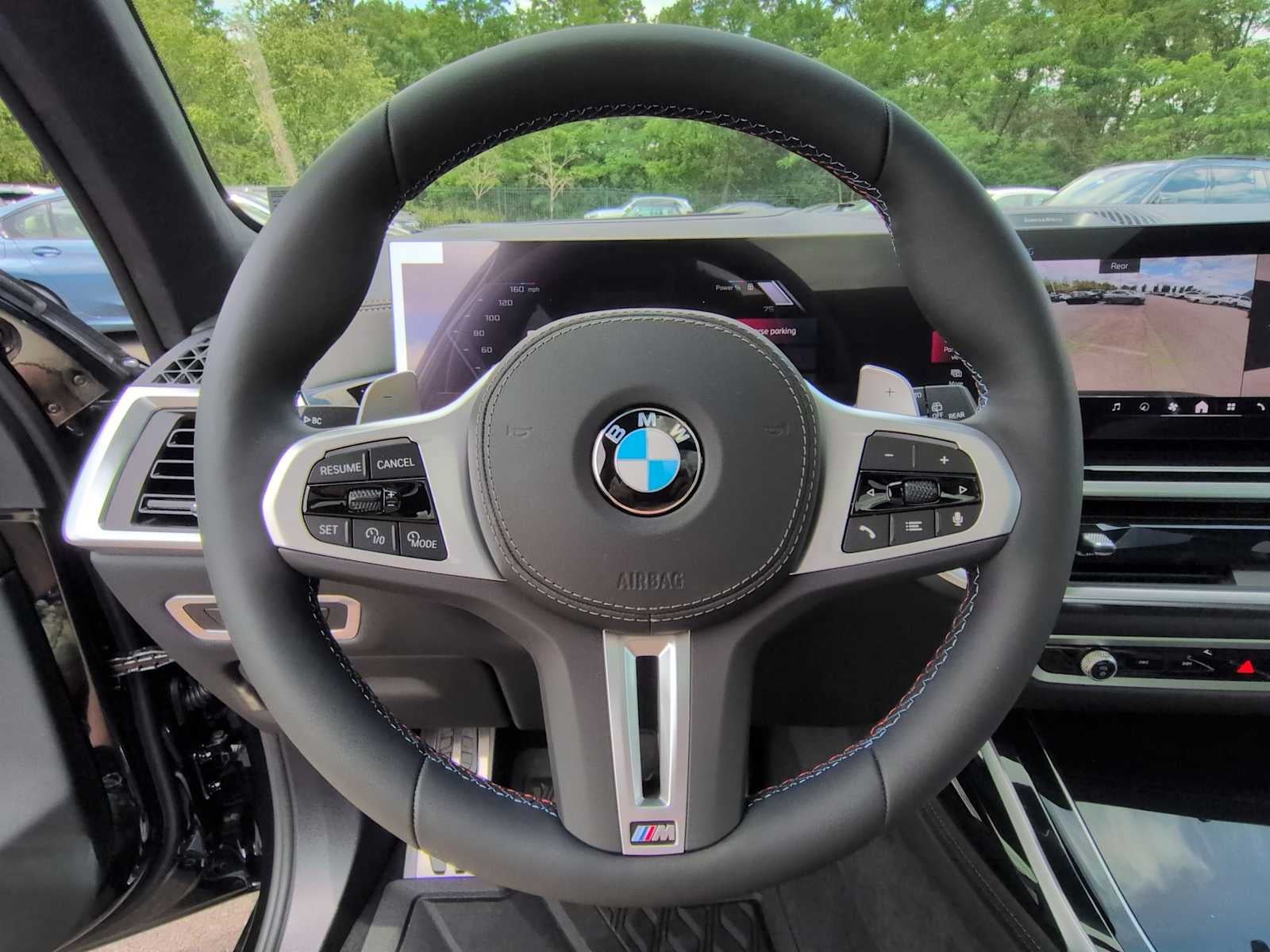 BMW X7 M60i 2027