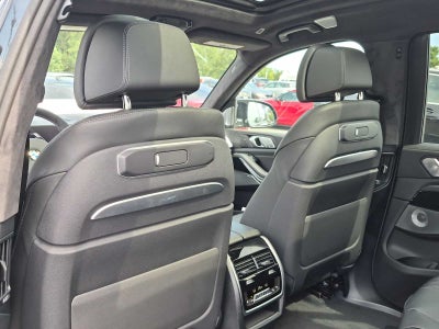BMW X7 M60i 2027