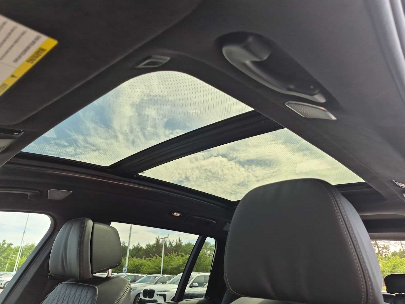 BMW X7 M60i 2027