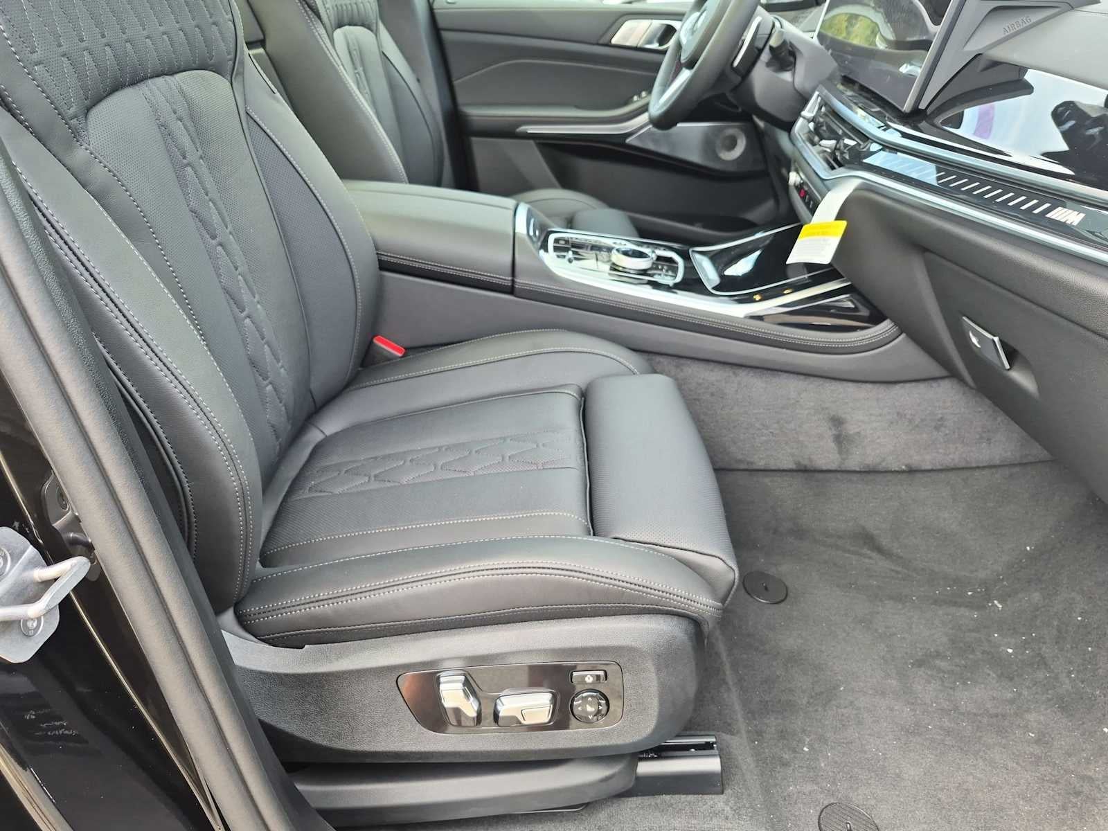 BMW X7 M60i 2027
