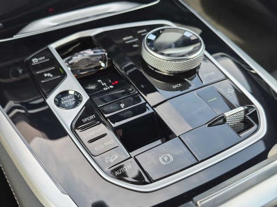 BMW X7 M60i 2027