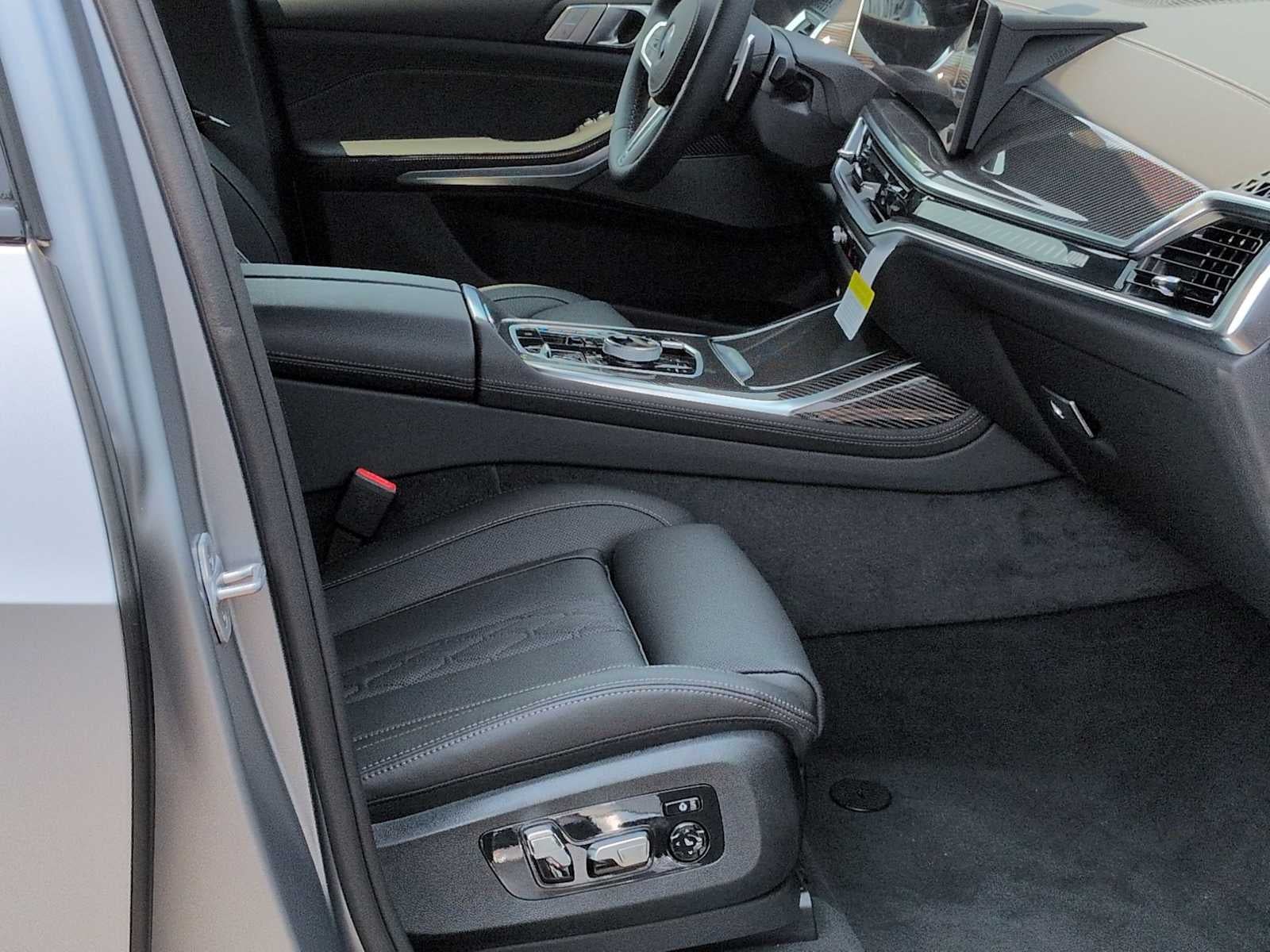 BMW X7 M60i 2027