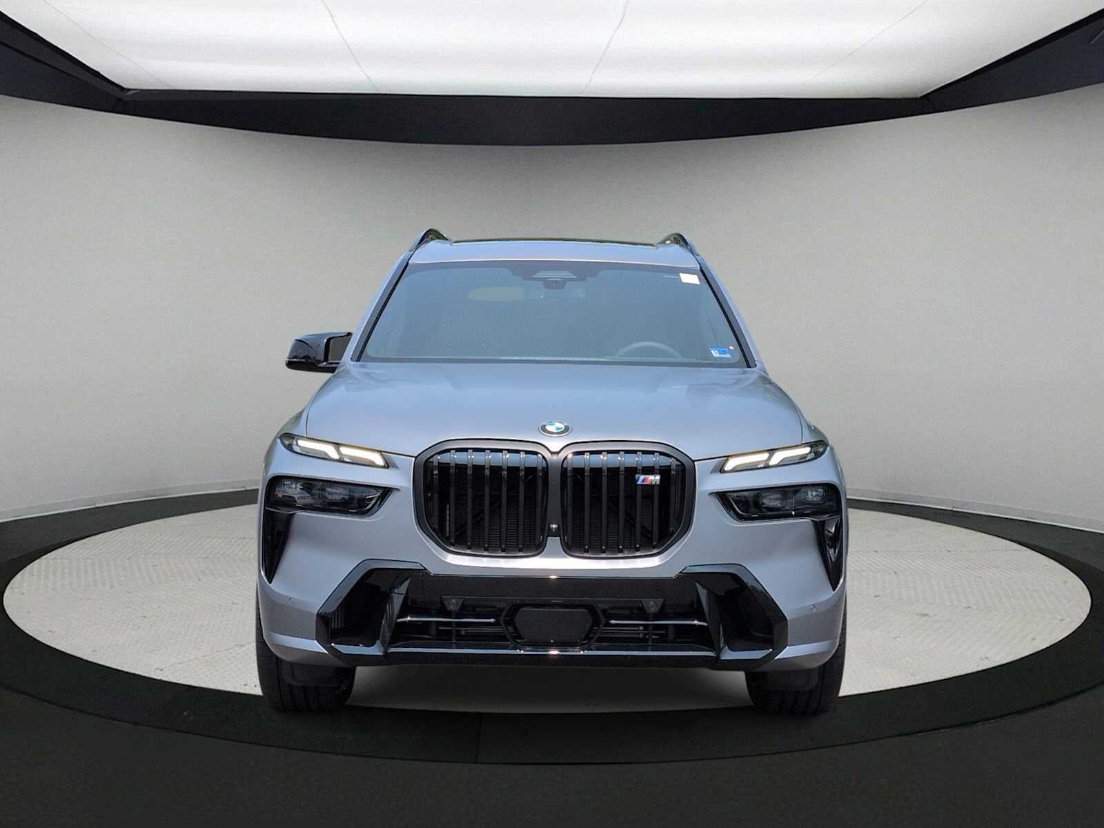 BMW X7 M60i 2027