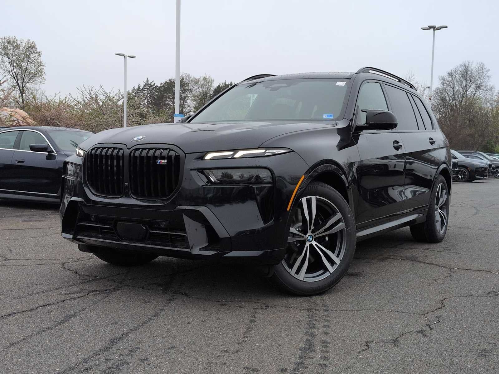 2026 BMW X7 M60i M60i