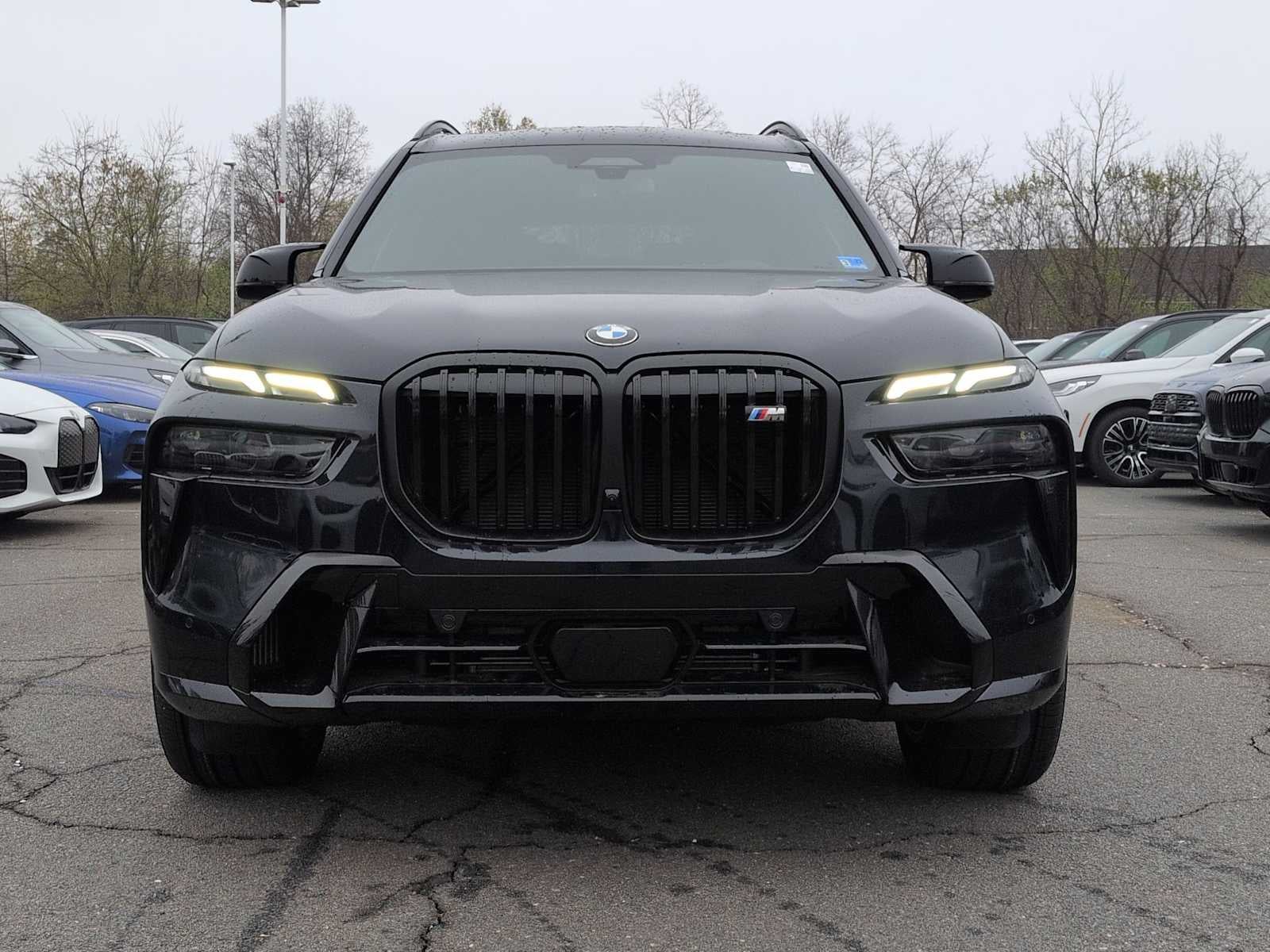 2026 BMW X7 M60i M60i