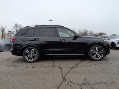2026 BMW X7 M60i M60i