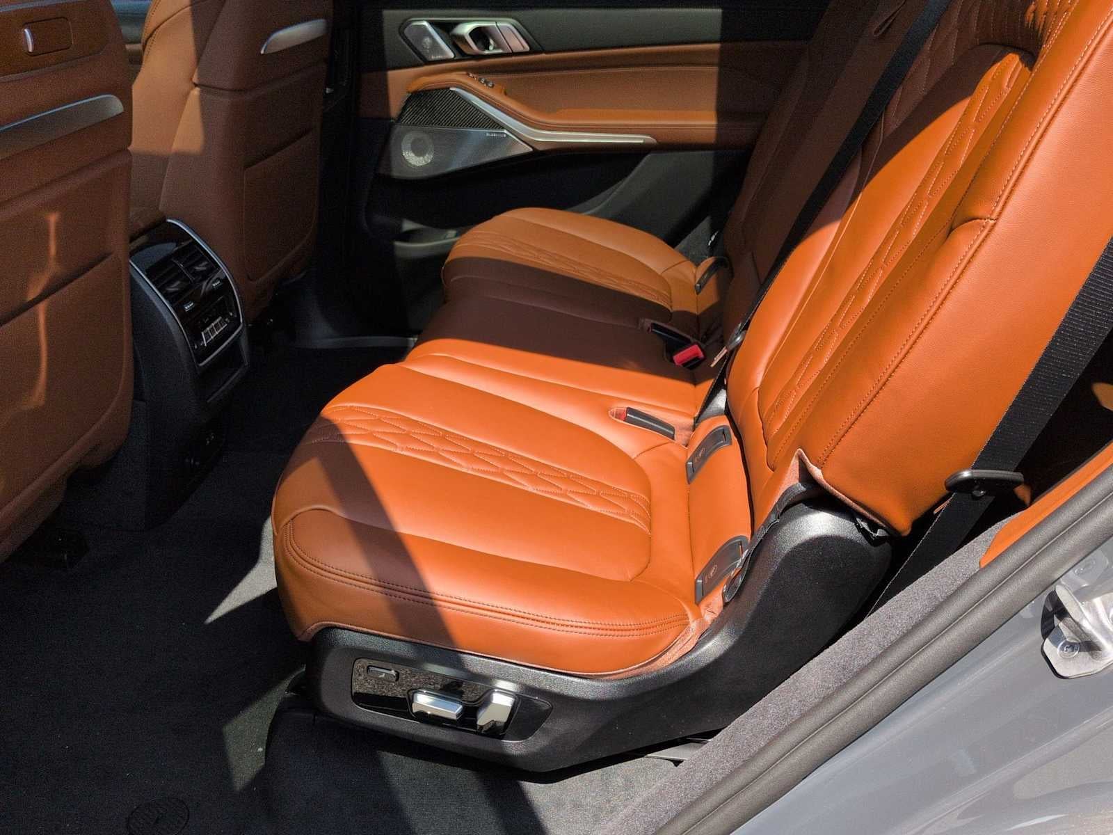 BMW X7 M60i 2027