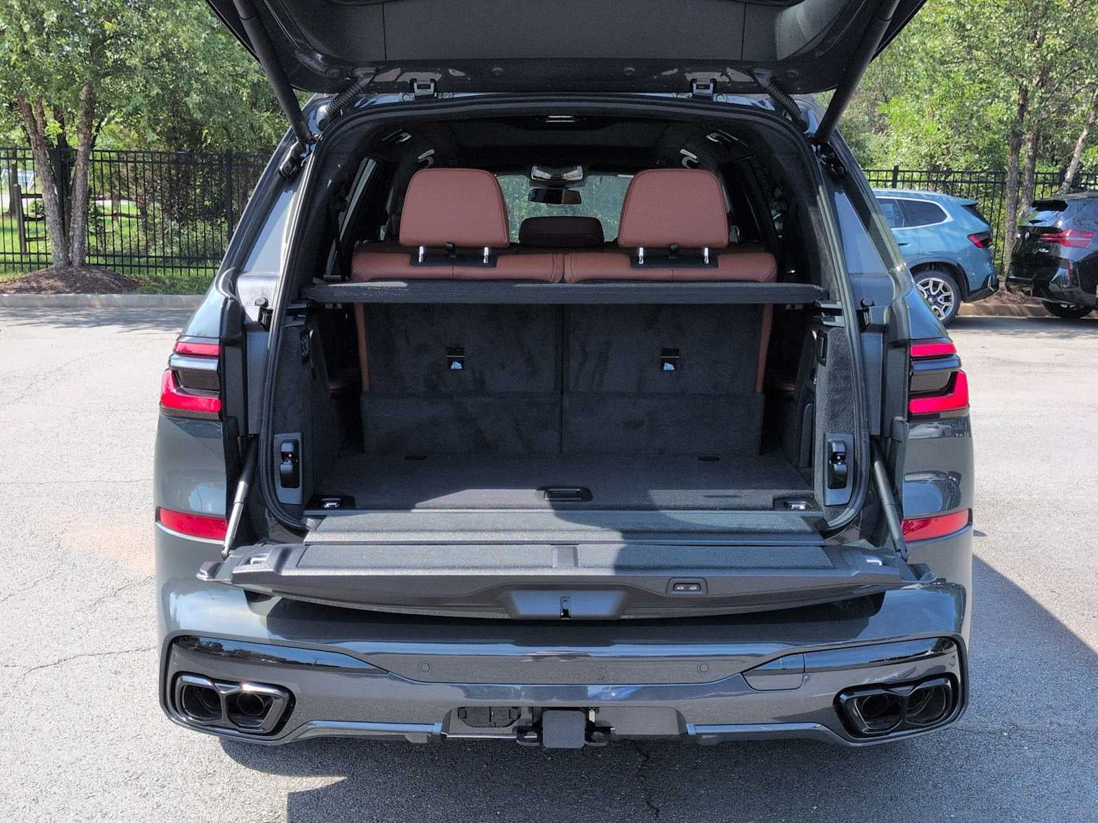 BMW X7 M60i 2027