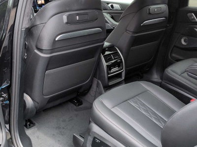BMW X7 M60i 2027