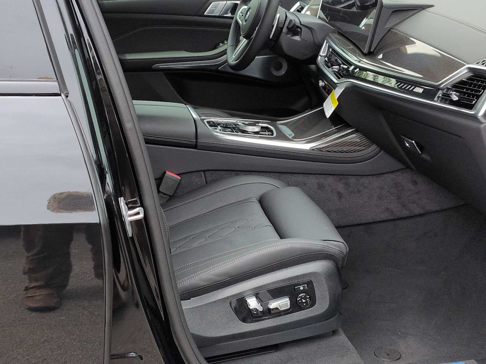BMW X7 M60i 2027