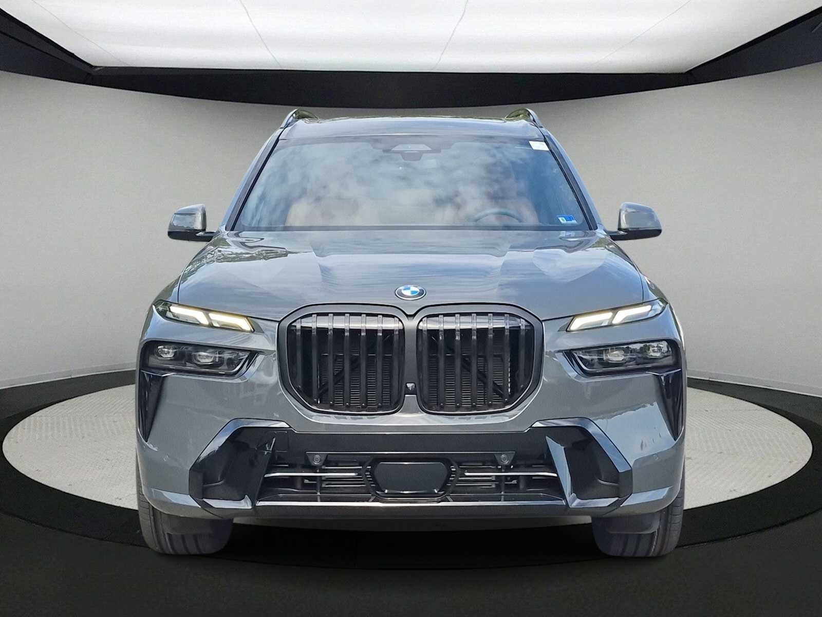 BMW X7 M60i 2027