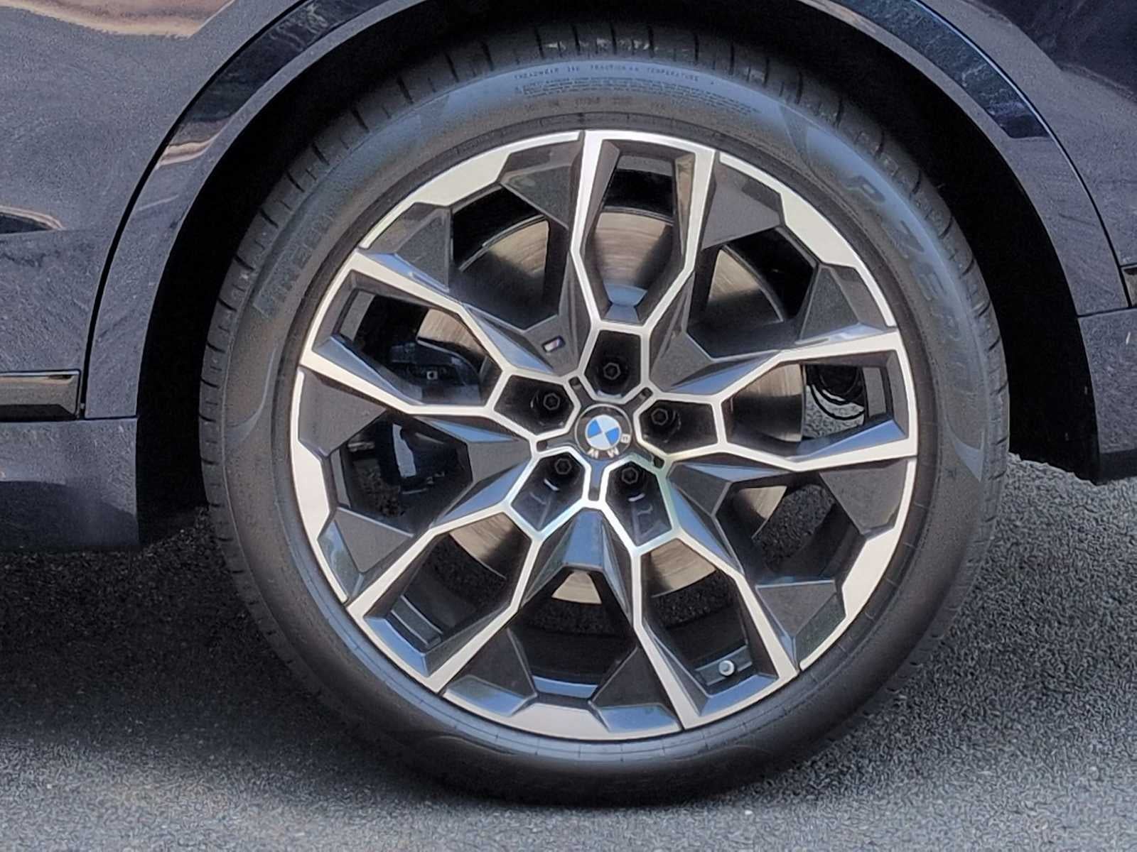 BMW X7 M60i 2027