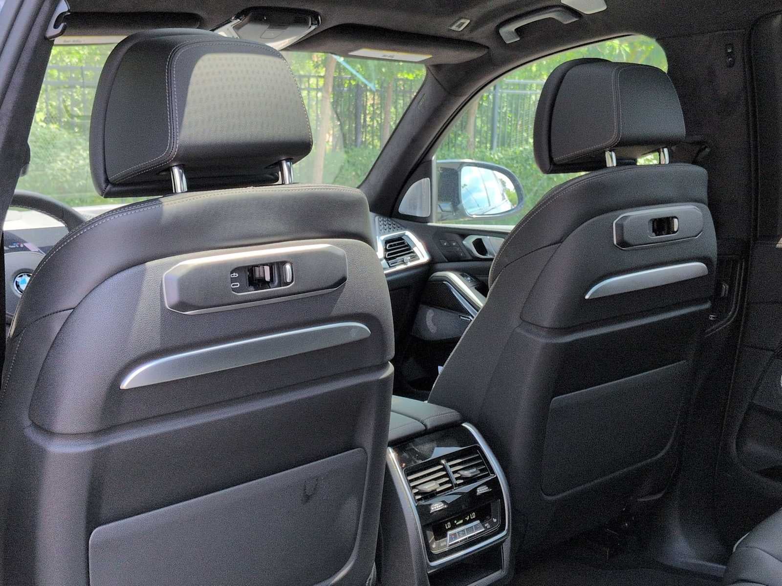 BMW X7 M60i 2027