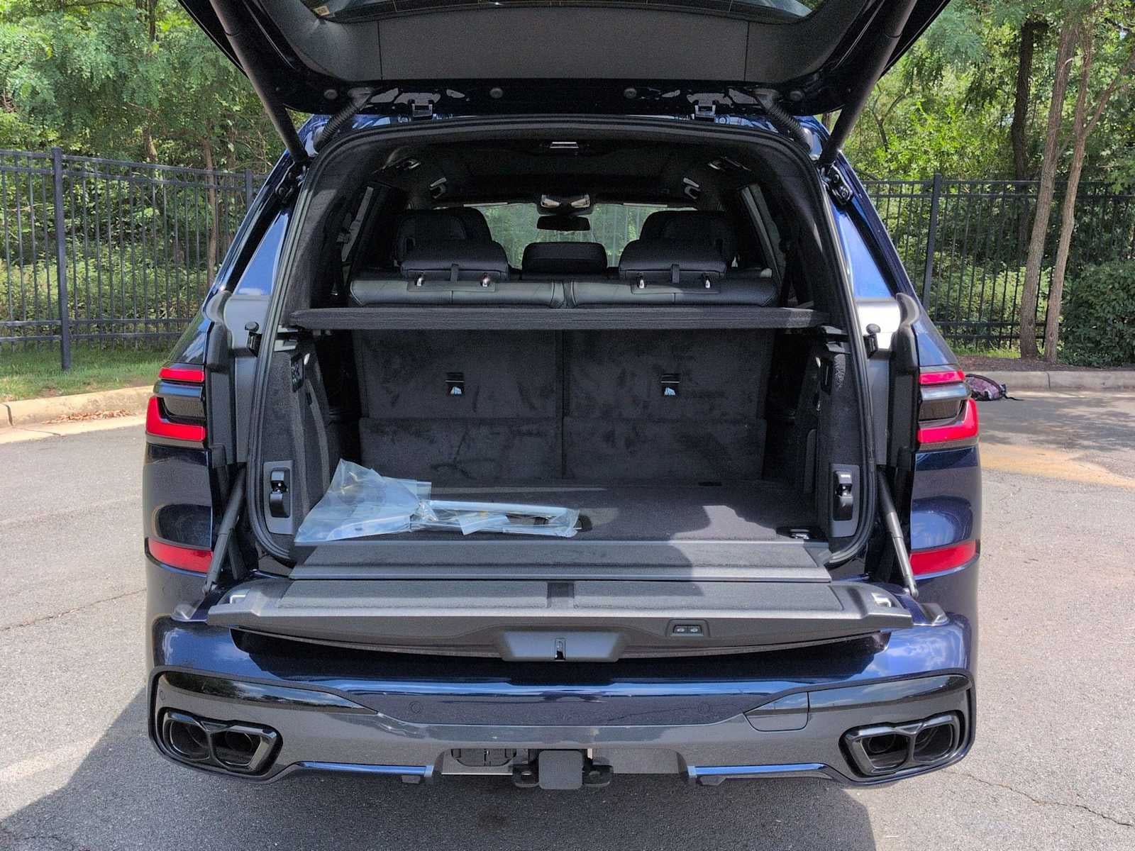 BMW X7 M60i 2027