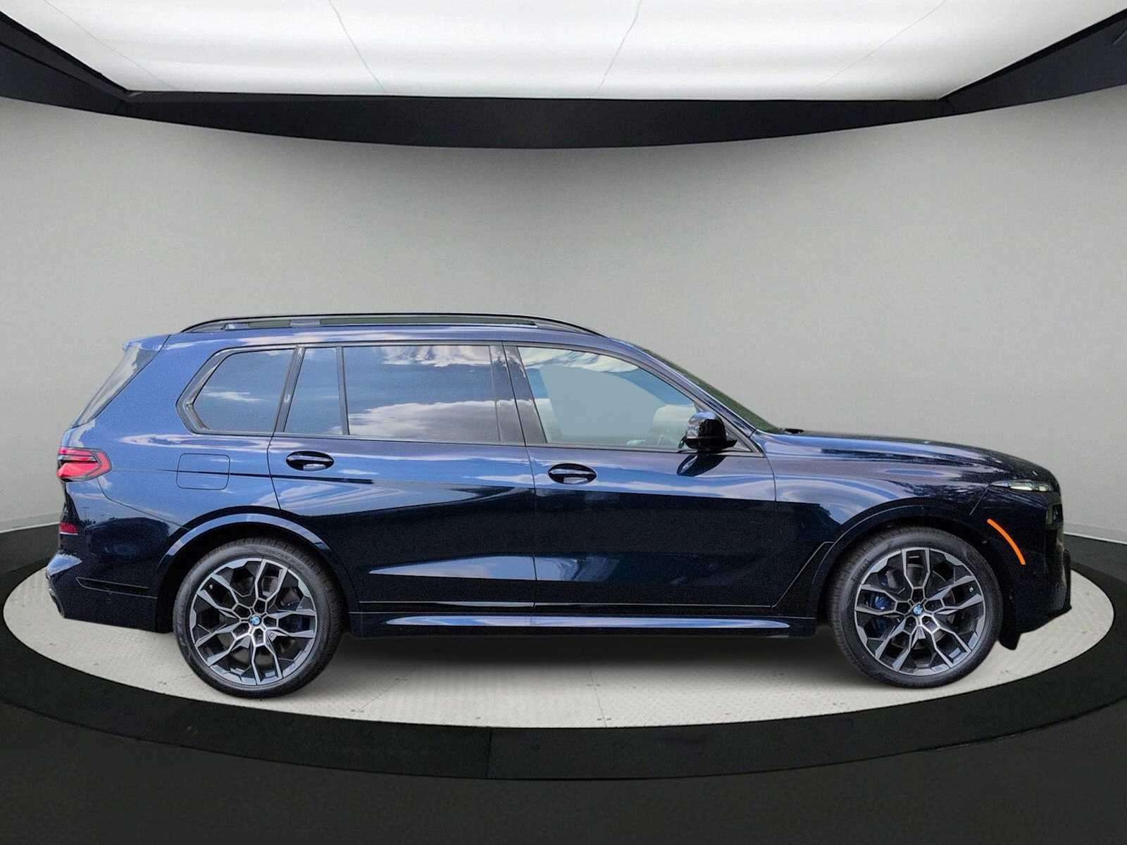 BMW X7 M60i 2027