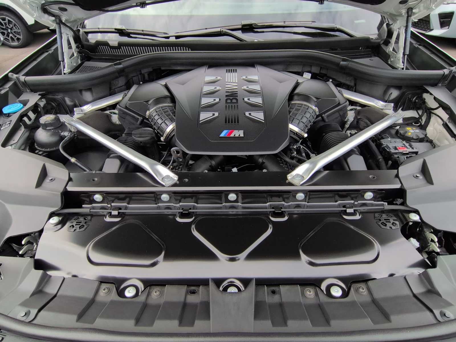 BMW X7 M60i 2027