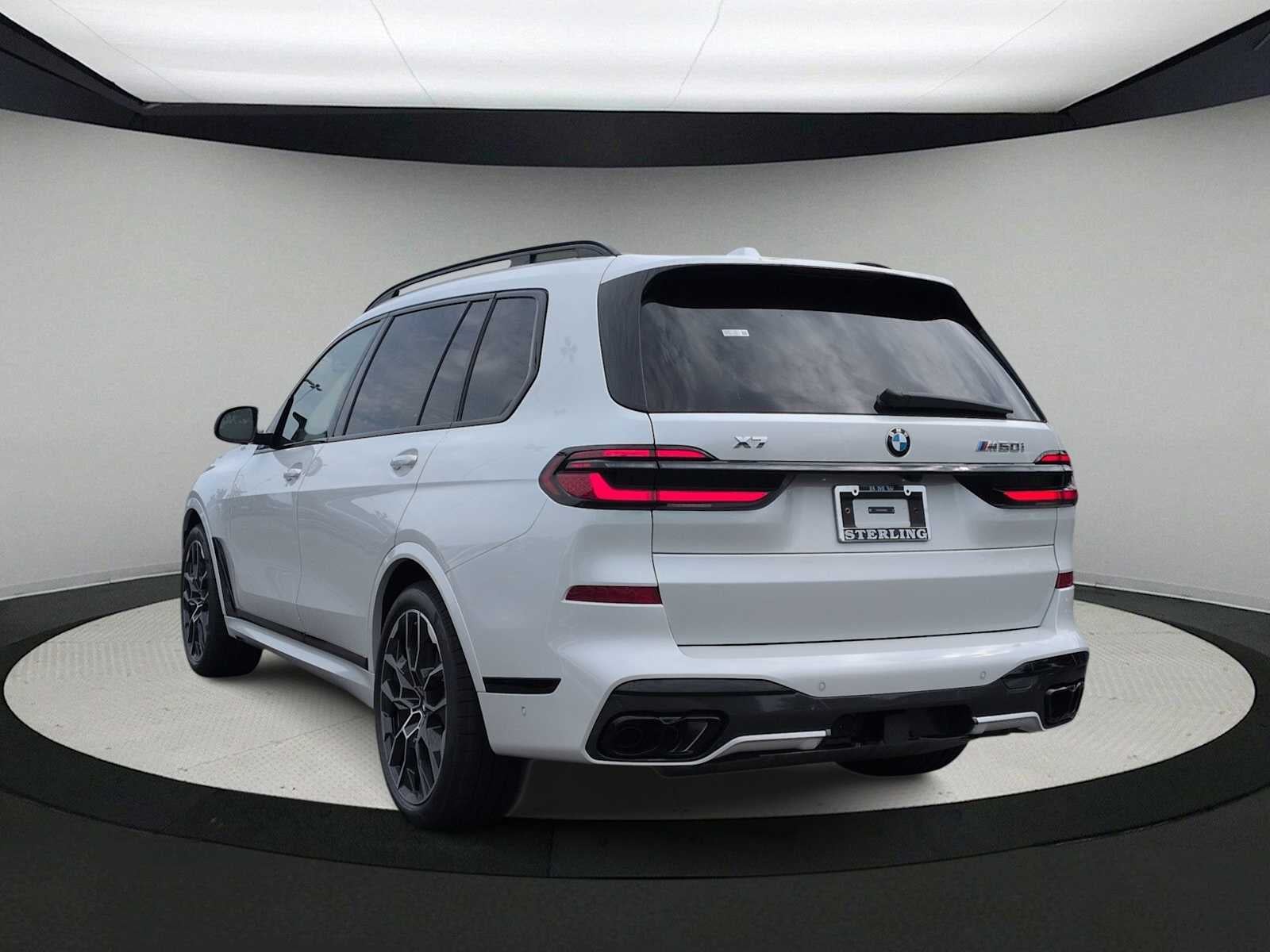 BMW X7 M60i 2027