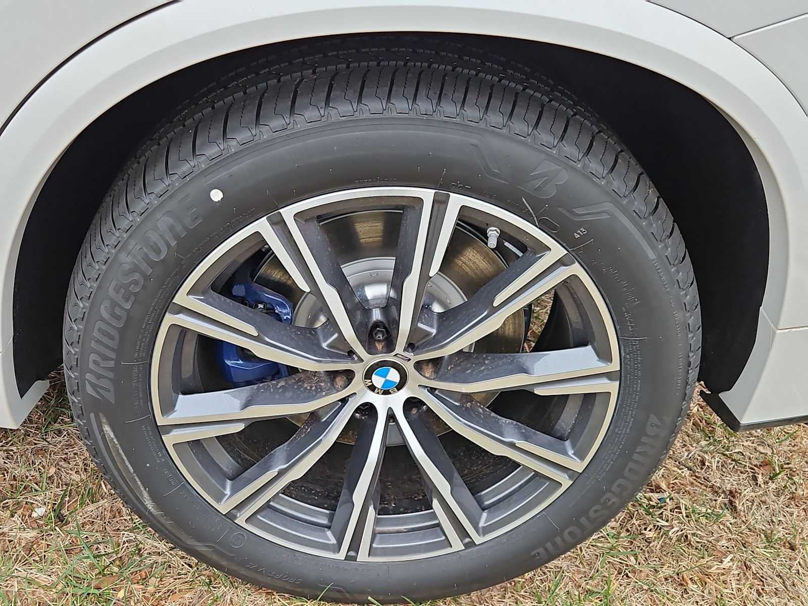 2026 BMW X5 M60i