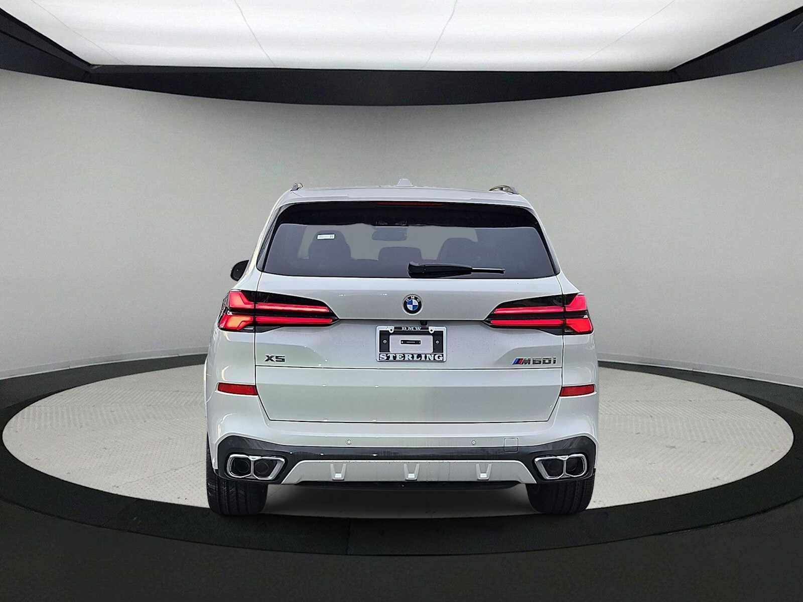 2026 BMW X5 M60i
