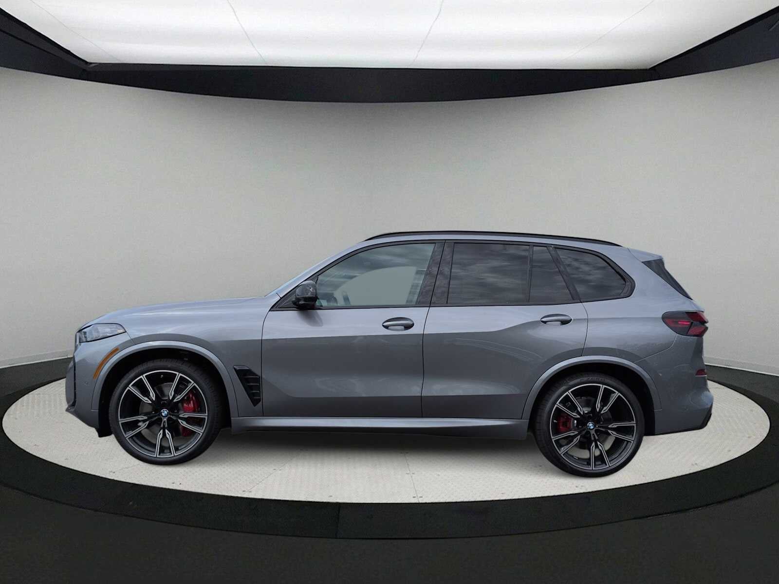 2026 BMW X5 M60i