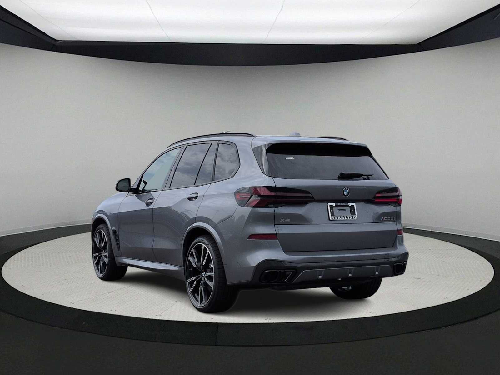2026 BMW X5 M60i