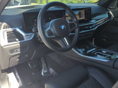 2025 BMW X5 M60i