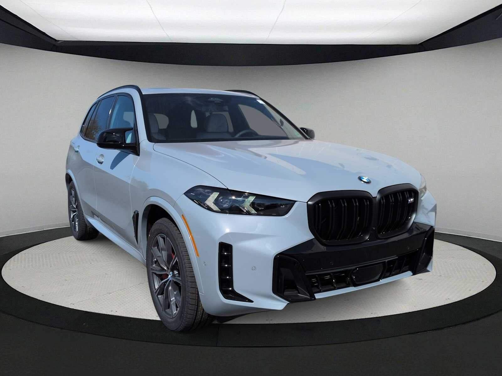 2026 BMW X5 M60i