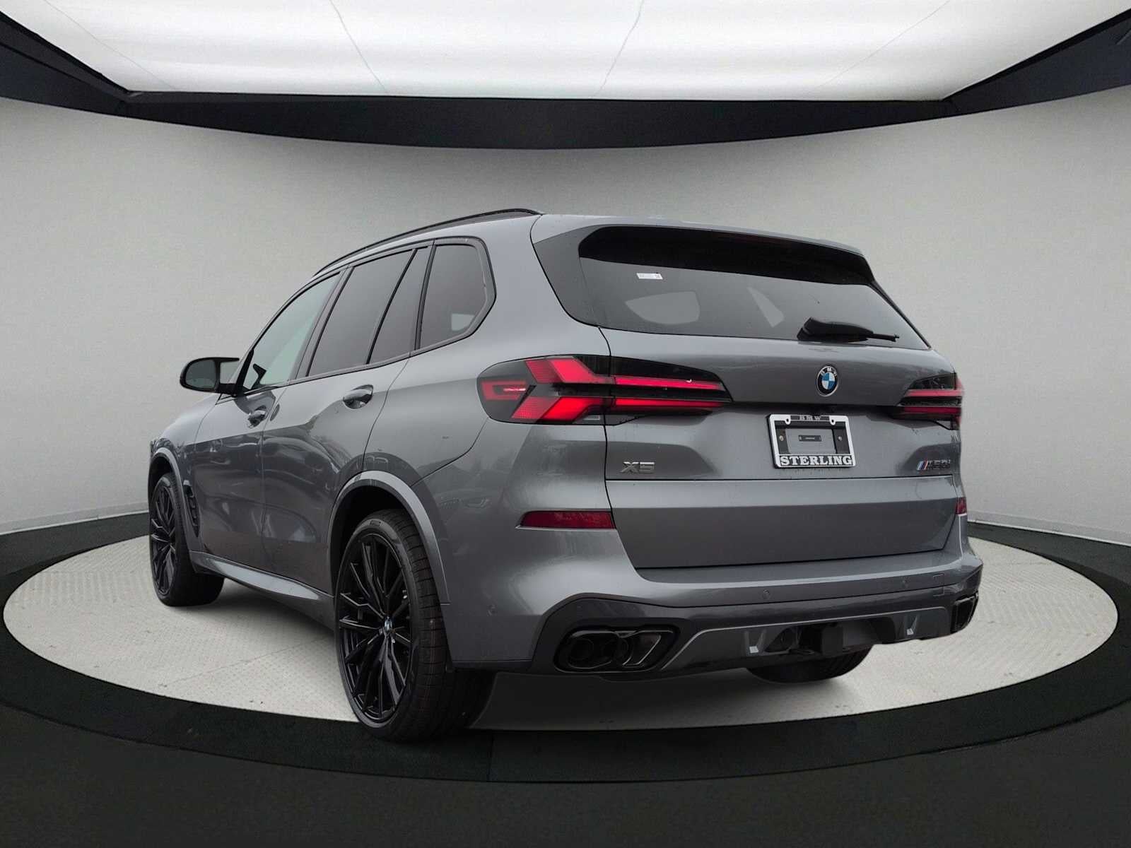 2026 BMW X5 M60i