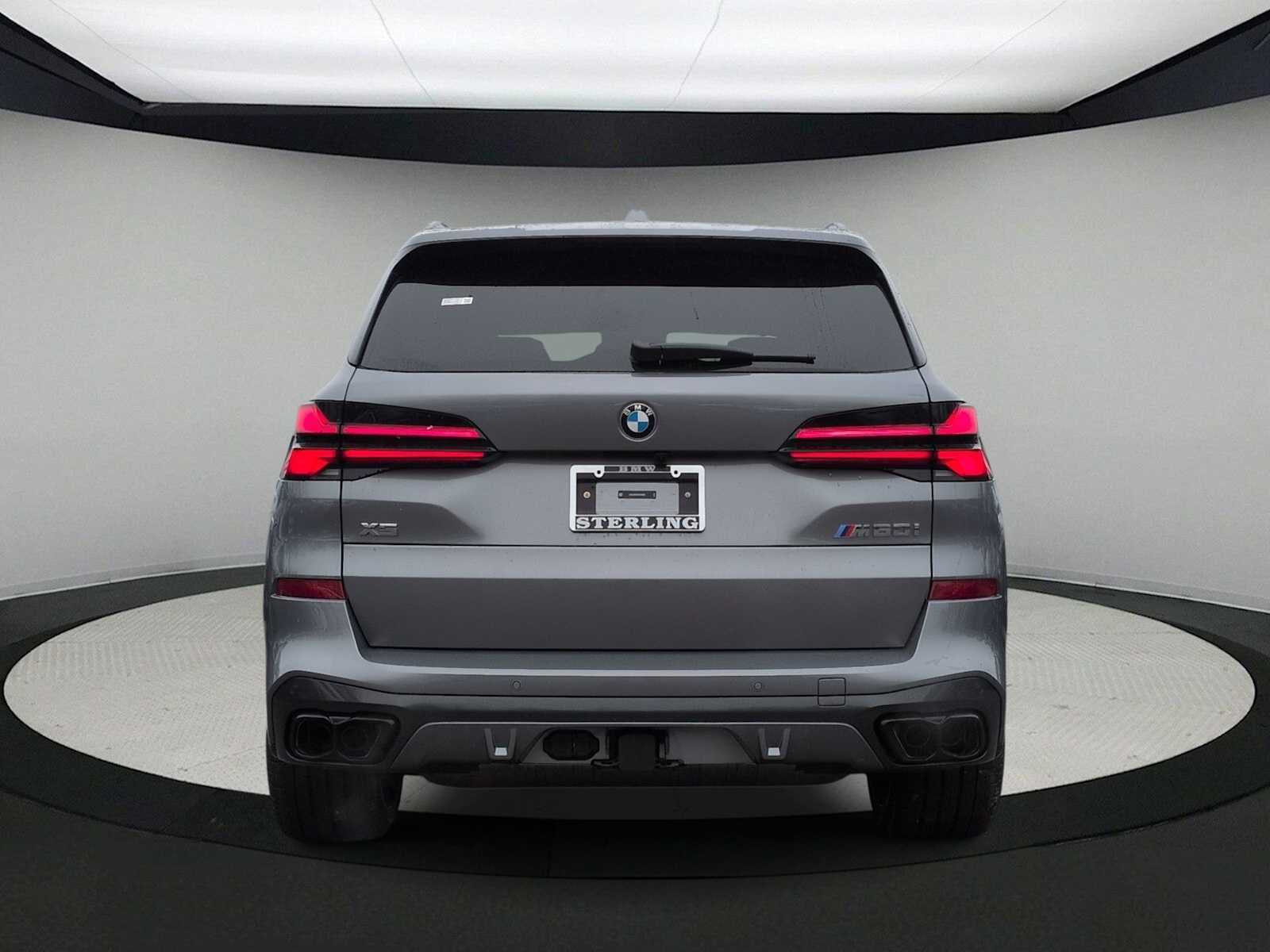 2026 BMW X5 M60i