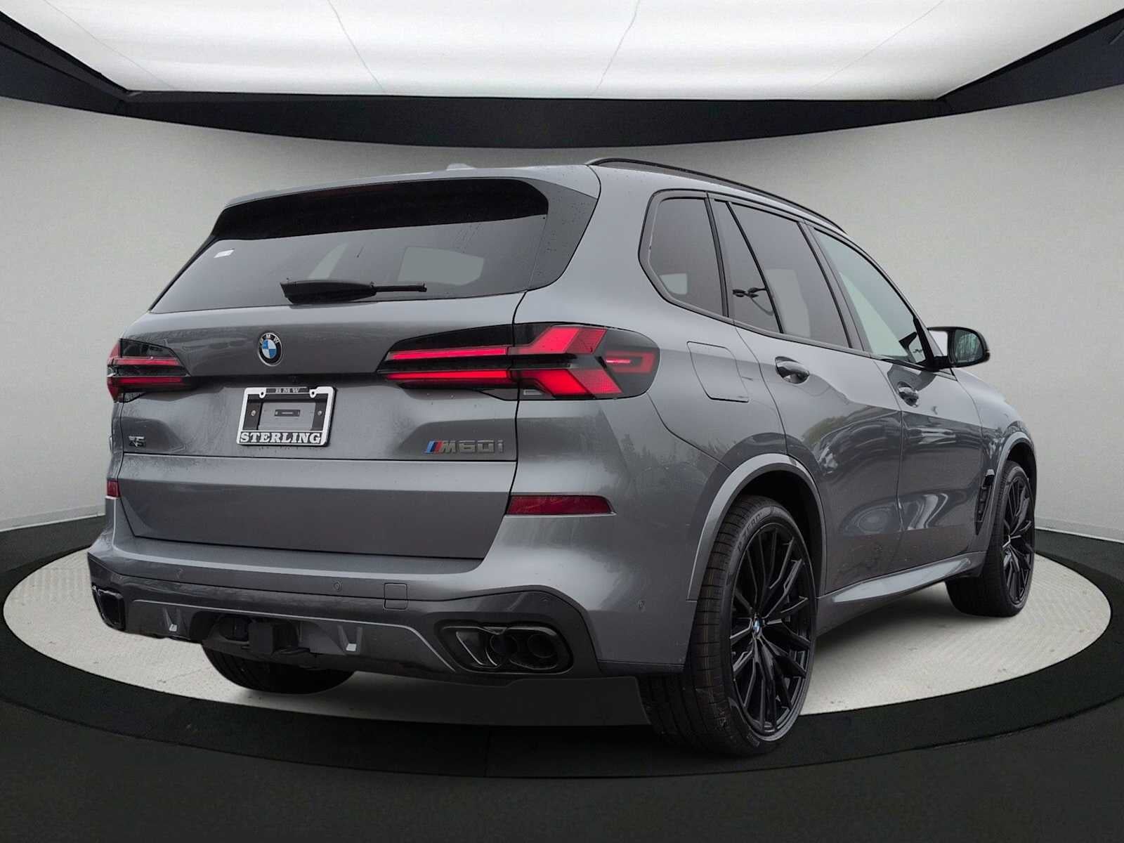2026 BMW X5 M60i
