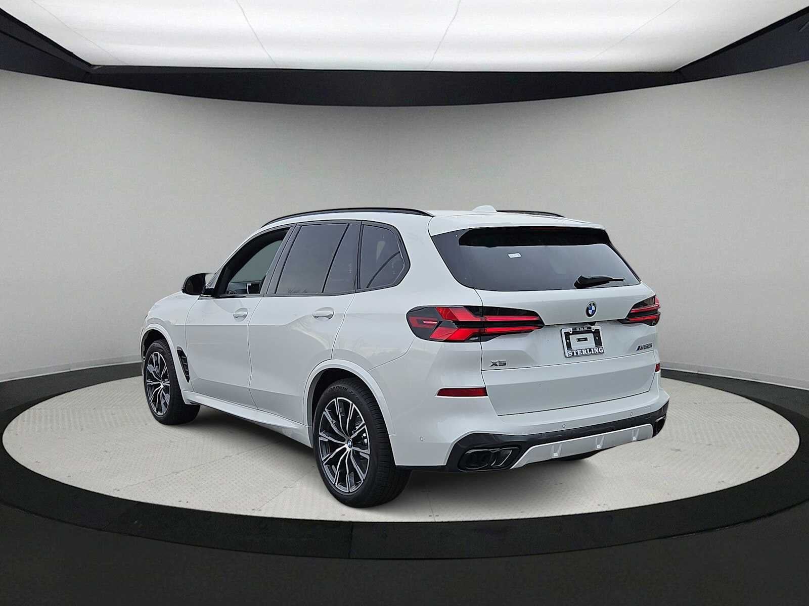 2026 BMW X5 M60i