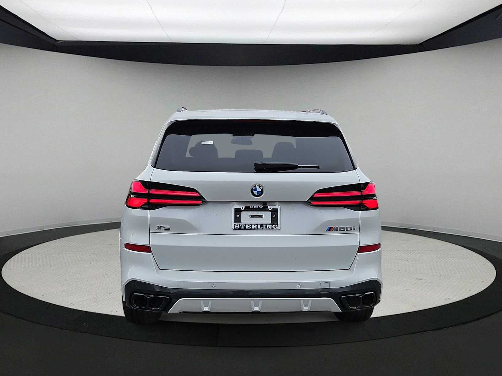2026 BMW X5 M60i