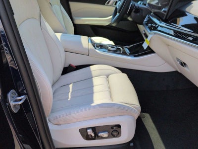 2026 BMW X5 M60i
