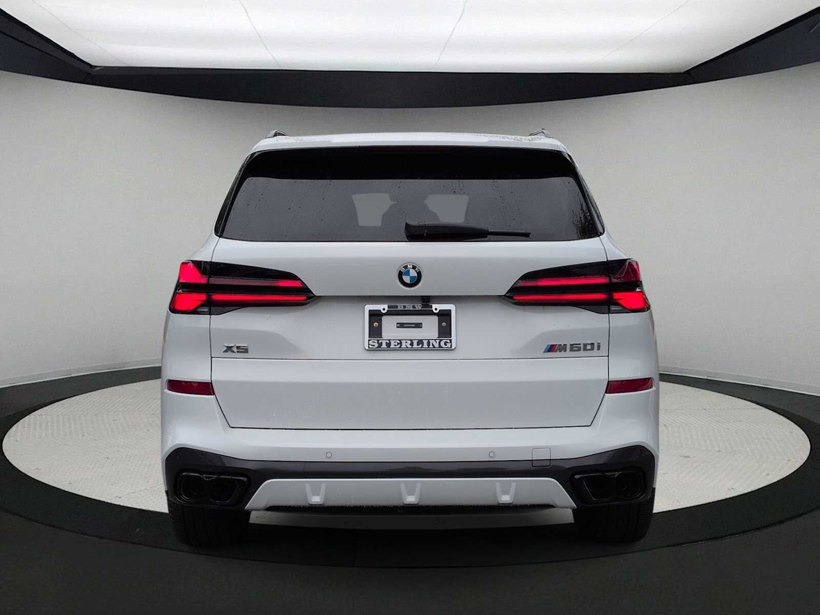 2026 BMW X5 M60i