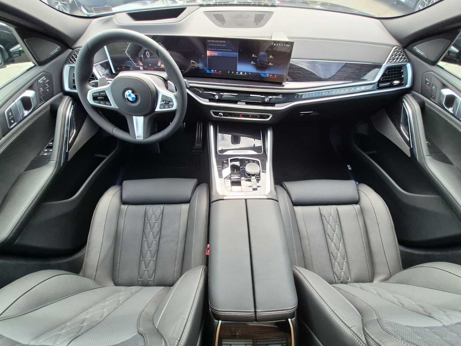 2027 BMW X6 xDrive40i
