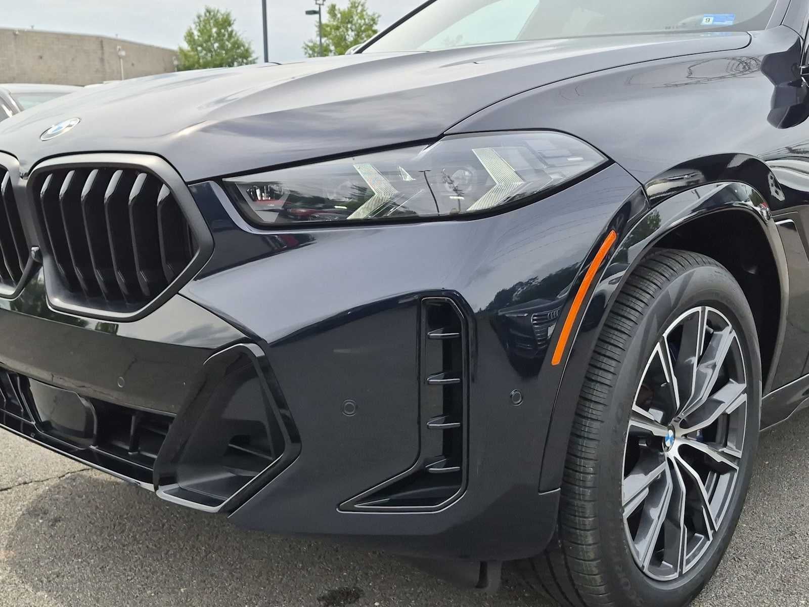 2025 BMW X6 xDrive40i