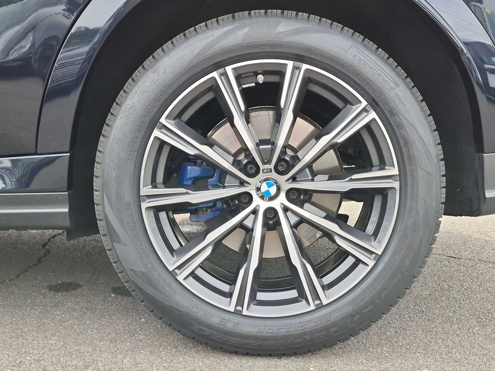 2025 BMW X6 xDrive40i