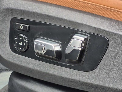 2025 BMW X6 xDrive40i
