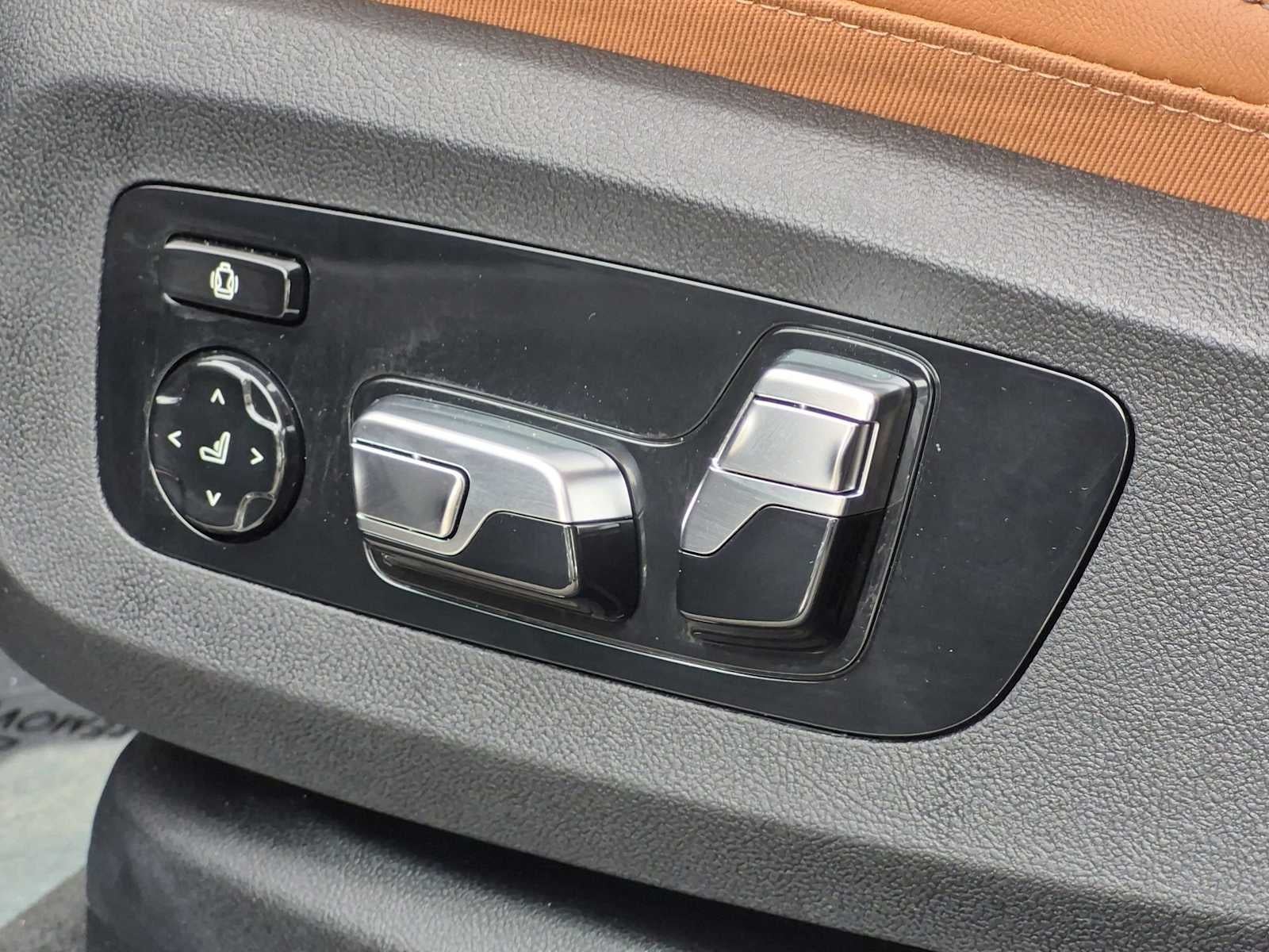 2025 BMW X6 xDrive40i
