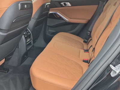 2025 BMW X6 xDrive40i