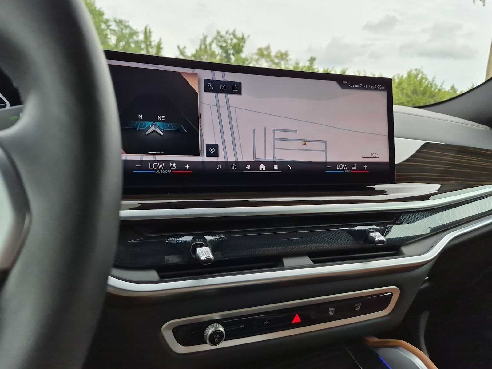 2025 BMW X6 xDrive40i